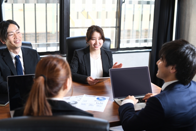 １ヶ月単位の変形労働時間制に関する協定届等も本社一括届出が可能です。